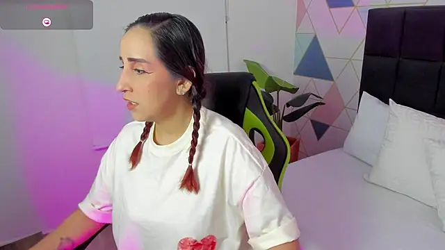 jadde13  online show from 3, 10, 2025