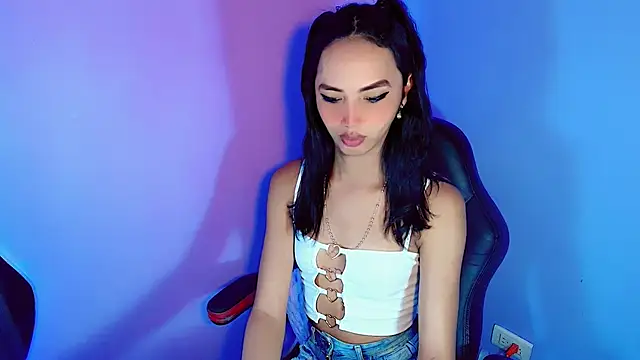 Babyenderlyn online show from 4, 3, 2025