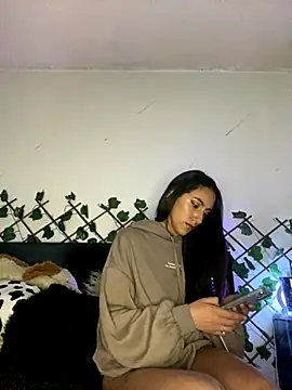 FrancellyHot online show from 9, 10, 2025