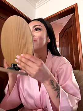 Effy Bonny online show from 30, 10, 2025