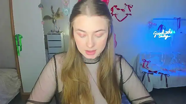 Demure Smile online show from 14, 2, 2025