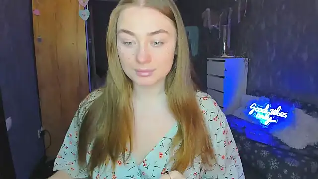 Demure Smile online show from 28, 2, 2025