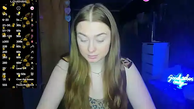 Demure Smile online show from 13, 3, 2025