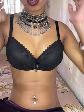 Snapshot of Hot-sexy222 chatting on 15, 1, 2025 Hot-sexy222 online show from 15, 1, 2025