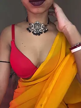 Snapshot of Hot-sexy222 chatting on 4, 3, 2025 Hot-sexy222 online show from 4, 3, 2025