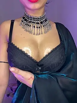 Snapshot of Hot-sexy222 chatting on 8, 3, 2025 Hot-sexy222 online show from 8, 3, 2025