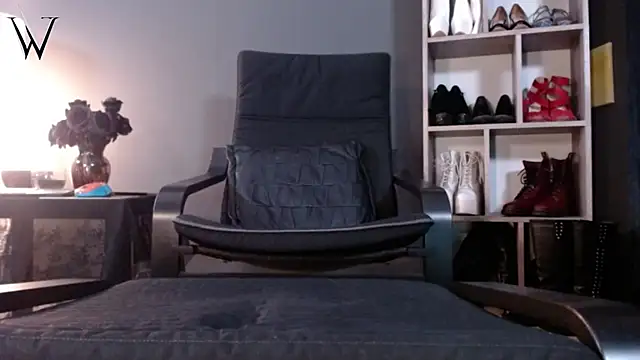 Mistress Wonder online show from 21, 4, 2026