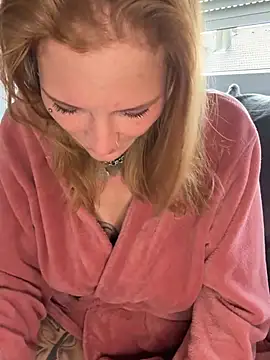 Snapshot of redNatified chatting on 17, 2, 2026 redNatified online show from 17, 2, 2026