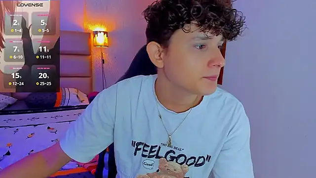 Snapshot of Nathan_Bluee chatting on 10, 2, 2025 Nathan Bluee online show from 10, 2, 2025