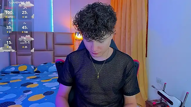 Snapshot of Nathan_Bluee chatting on 10, 3, 2025 Nathan Bluee online show from 10, 3, 2025