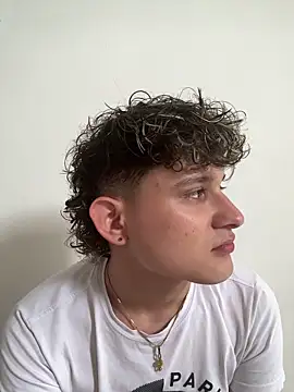 Nathan Bluee online show from 8, 4, 2026