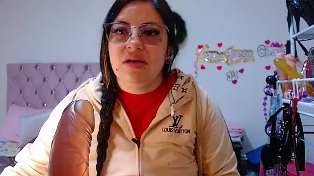 Snapshot of lanaqueen699 chatting on 10, 2, 2026 lanaqueen699 online show from 10, 2, 2026