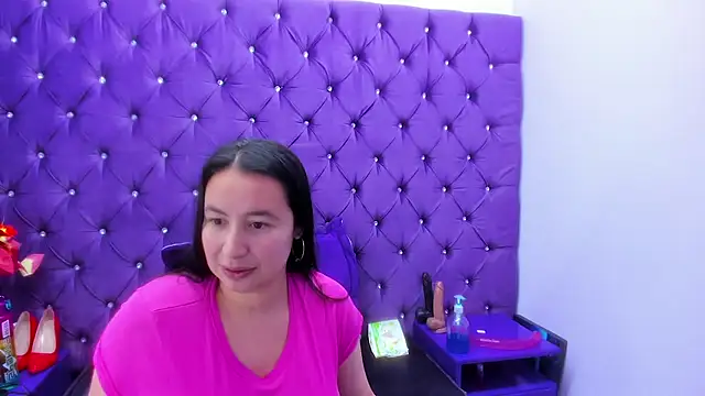 Snapshot of NaomyPrinces chatting on 6, 5, 2026 NaomyPrinces online show from 6, 5, 2026