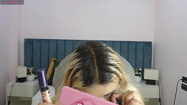 april bunnyy online show from 17, 4, 2026