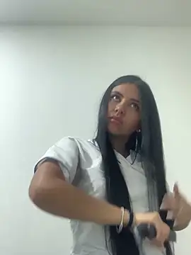 Larabrooks online show from 19, 2, 2026