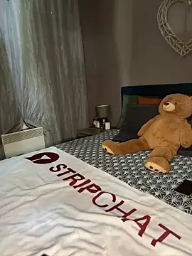 Aphrodite-22 online show from 22, 3, 2025