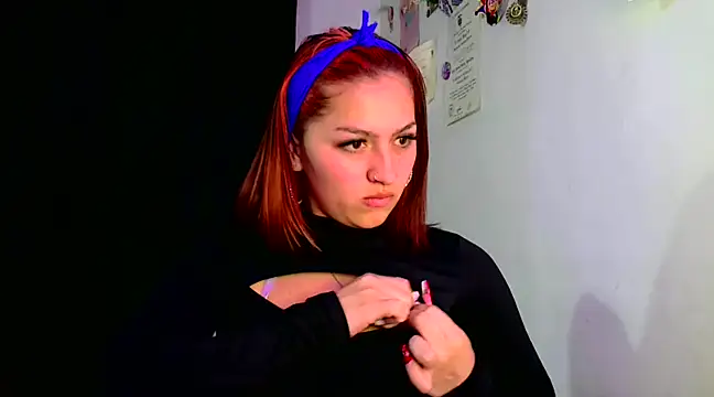 lucycherry   online show from 5, 2, 2025