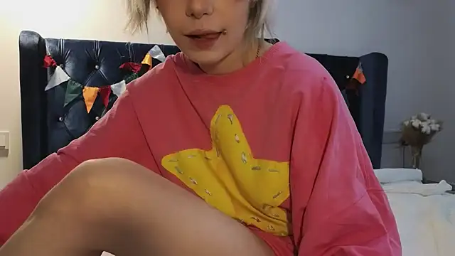 Moon Lollie  online show from 12, 1, 2026