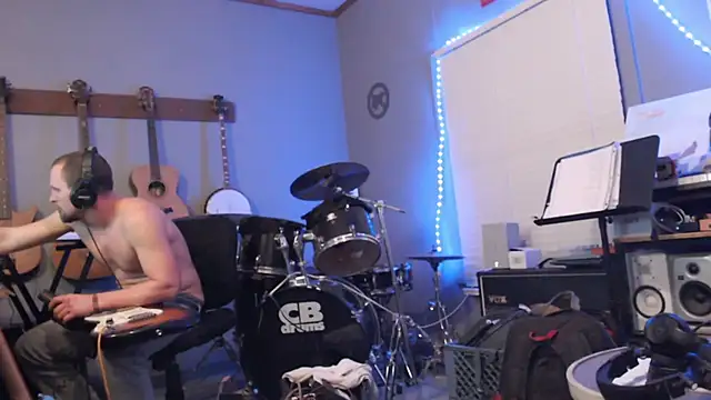 Snapshot of itsjameswebbscope chatting on 13, 2, 2026 itsjameswebbscope online show from 13, 2, 2026