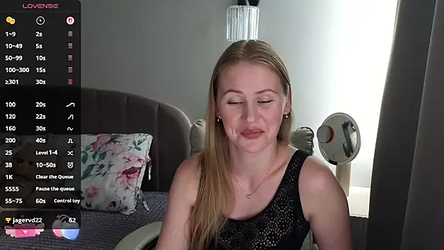 Snapshot of IsabelAllen chatting on 14, 7, 2026 IsabelAllen online show from 14, 7, 2026