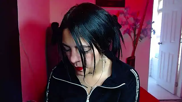 Violettasquirt online show from 11, 9, 2025