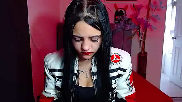 Violettasquirt online show from 13, 9, 2025