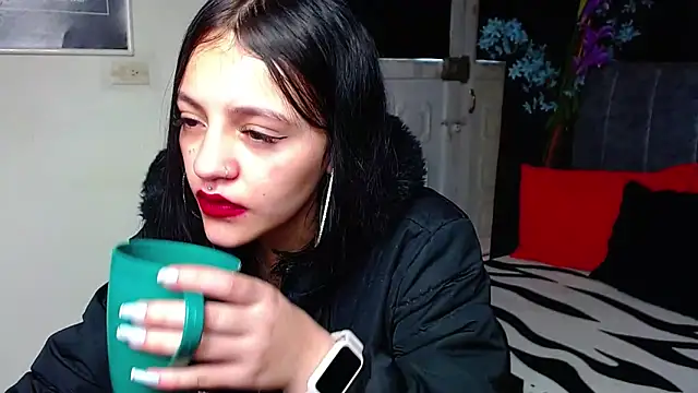 Violettasquirt online show from 17, 2, 2026