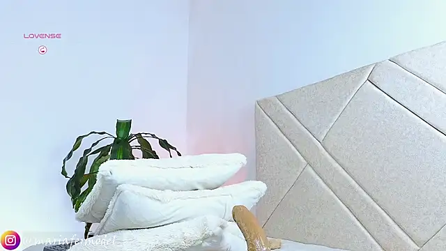 Mariafer05 online show from 4, 3, 2025