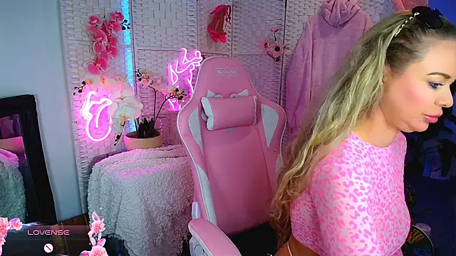 EllieKarrX online show from 13, 1, 2025