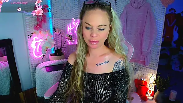EllieKarrX online show from 31, 1, 2025