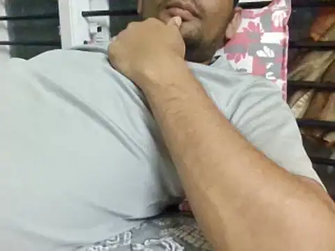 NiceBoy9099 online show from 28, 2, 2025