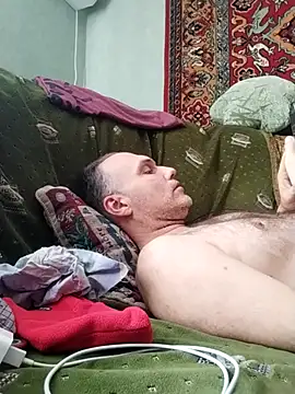 Pineapple04 online show from 10, 3, 2025