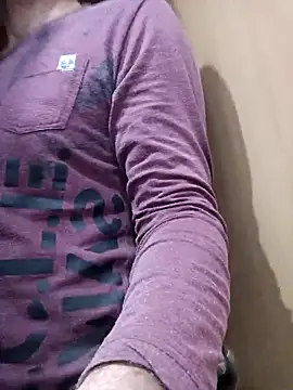 Pineapple04 online show from 18, 10, 2025