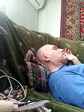 Pineapple04 online show from 15, 4, 2026