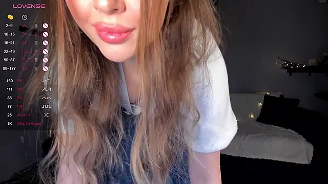 Snapshot of wwildfox chatting on 22, 2, 2025 wwildfox online show from 22, 2, 2025