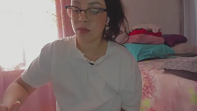 HARLEYNAPIER online show from 4, 3, 2026