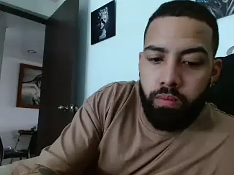 Snapshot of Hendry_ chatting on 21, 12, 2024 Hendry online show from 21, 12, 2024