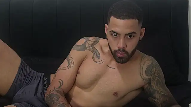 Snapshot of Hendry_ chatting on 8, 2, 2025 Hendry online show from 8, 2, 2025