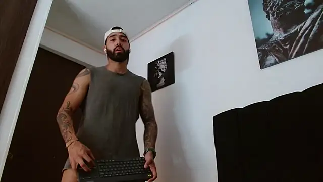 Snapshot of Hendry_ chatting on 15, 3, 2025 Hendry online show from 15, 3, 2025