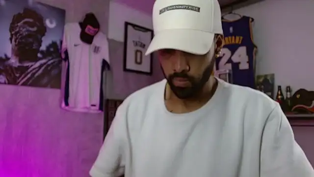 Snapshot of Hendry_ chatting on 20, 12, 2025 Hendry online show from 20, 12, 2025