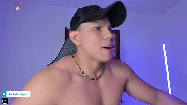 Snapshot of RoyConstance chatting on 12, 9, 2025 RoyConstance online show from 12, 9, 2025