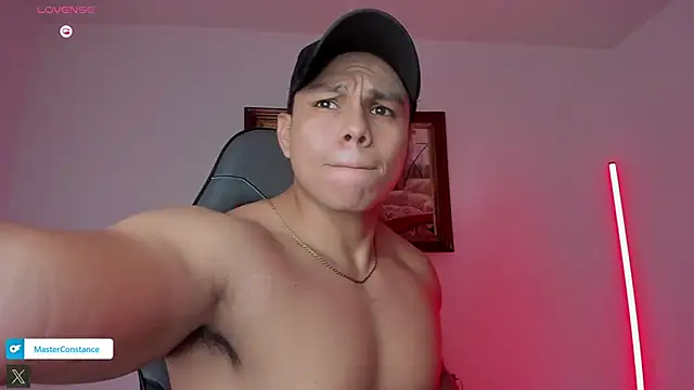 Snapshot of RoyConstance chatting on 15, 9, 2025 RoyConstance online show from 15, 9, 2025