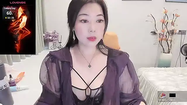 Crystal Wings online show from 14, 9, 2025