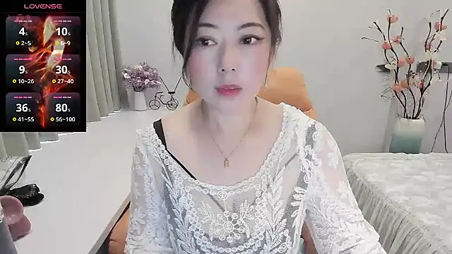 Crystal Wings online show from 20, 9, 2025