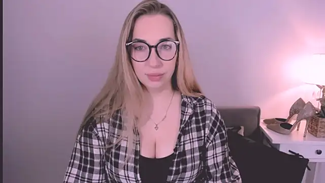 AriaDesire online show from 2, 5, 2026