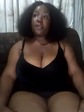 Snapshot of Missmoox24 chatting on 3, 1, 2025 Missmoox24 online show from 3, 1, 2025