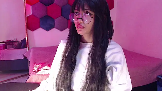 liz-beths online show from 28, 2, 2025