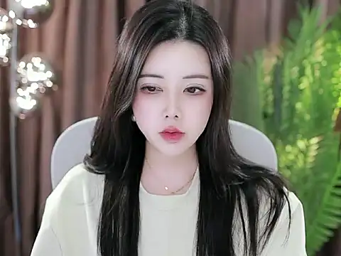 Qiaoqiao  online show from 22, 1, 2025