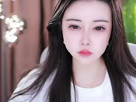 Qiaoqiao  online show from 11, 2, 2025