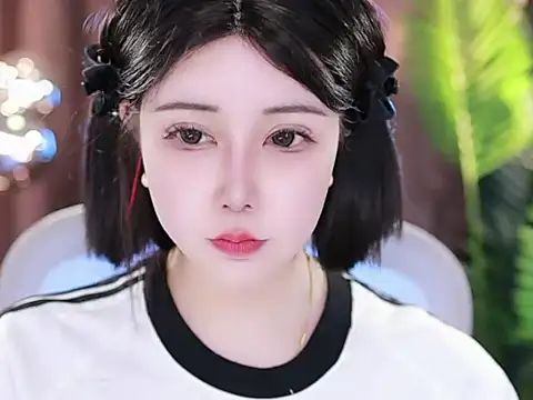 Qiaoqiao  online show from 22, 3, 2025